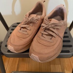 Birddogs Women’s Blush Lace-Up Sneakers - 7